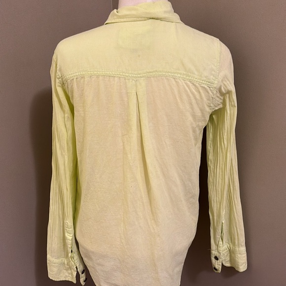 Hurley Long Sleeve Button Up Shirt Size Medium - Picture 3 of 3